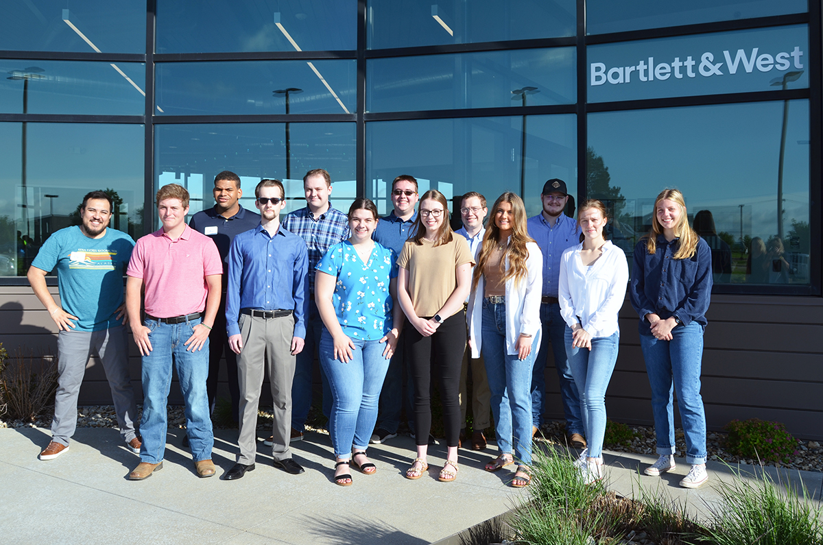 Interns Group Photo 2022